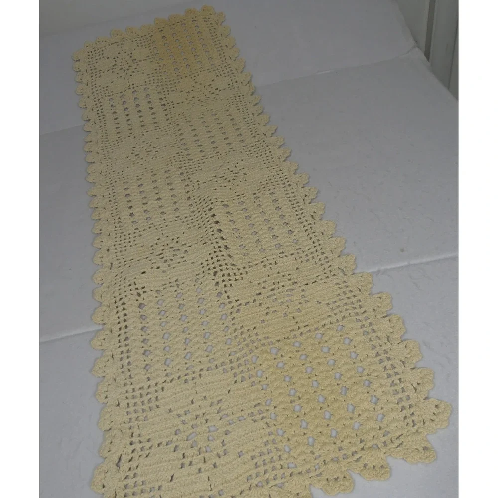 Handmade Table Runner 43x13 Cream Crochet Lace Vintage Cottagecore Farmhouse